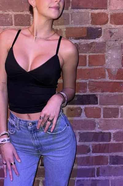Julia, 29 Jahre, Private Treffen In Der Naehe in Steglitz
